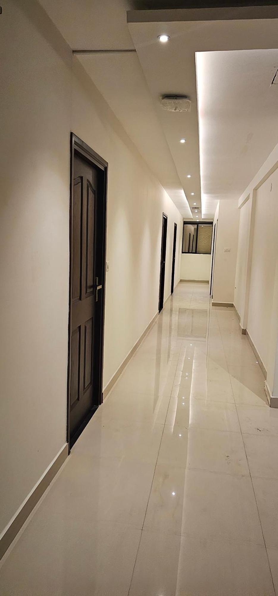 Blueway Residency Downtown Hotel تريفِندرم المظهر الخارجي الصورة