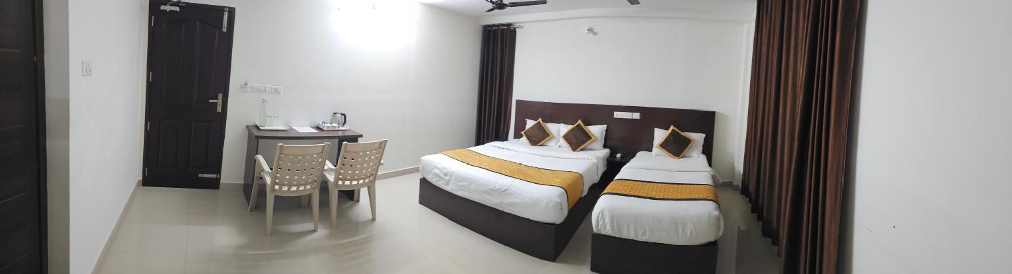 Blueway Residency Downtown Hotel تريفِندرم المظهر الخارجي الصورة