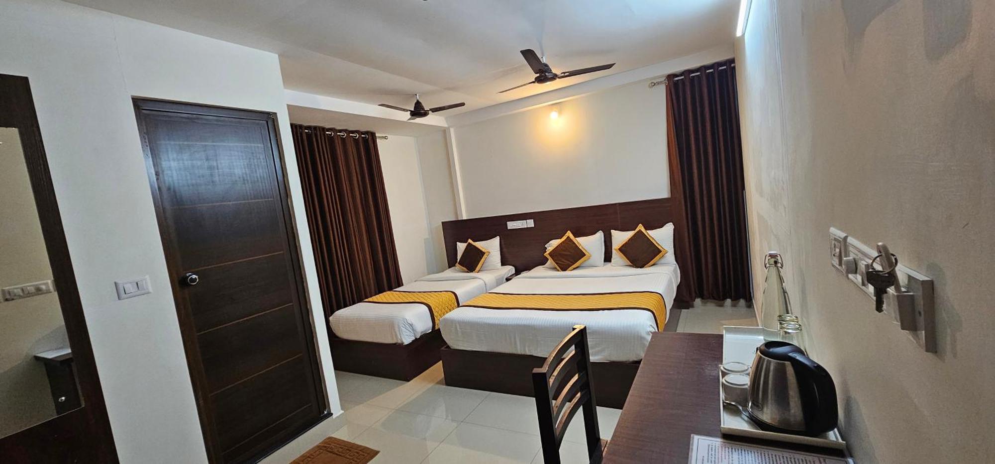 Blueway Residency Downtown Hotel تريفِندرم المظهر الخارجي الصورة