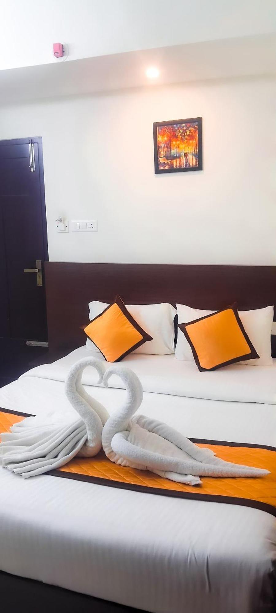 Blueway Residency Downtown Hotel تريفِندرم المظهر الخارجي الصورة